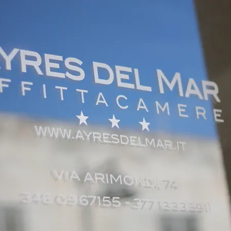 Ayres Del Mar